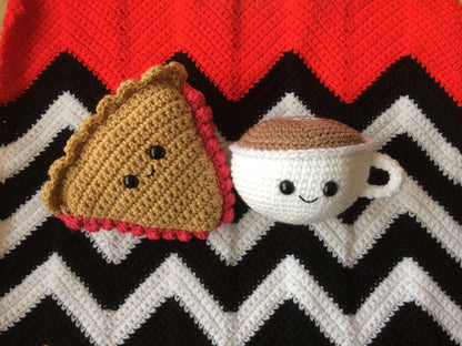 Twin Peaks Plush Set. A Damn Fine Cup of Coffee & a Slice of Cherry Pie.